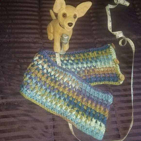 Handcrafted Multicolor 3 Button Cowl Neckwarmer - Mediumweight - Picture 7 of 8